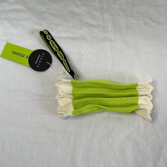 PleatsMama Korean Sustainable Knit Bag Olive Young Collaboration Make Up Pouch - Picture 2 of 12